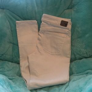 American Eagle White Jeans